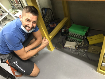 Daniel Kaufmann (KUND/Projekttechniker) ist happy, dass das Provisorium läuft. | © bösch - heizung, klima, lüftung