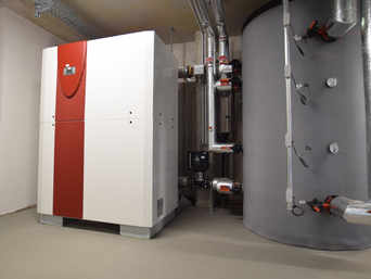 Sole/Wasser Wärmepumpenanlage 73,5 kW – effizient, sparsam, umweltfreundlich. | © bösch - heizung, klima, lüftung